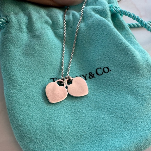 Tiffany & Co. mini hearts necklace - Picture 3 of 4